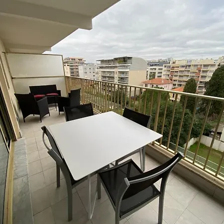 Superbe Renove A Neuf A 100m De La * ז'ואן-לה-פינס