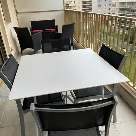 Apartment Superbe Renove A Neuf A 100m De La Juan-les-Pins
